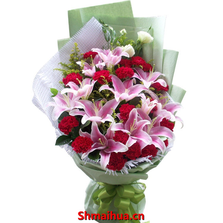 含辛茹苦-19朵红色康乃馨+10朵粉色香水百合，配材适量，精美包装竖型花束